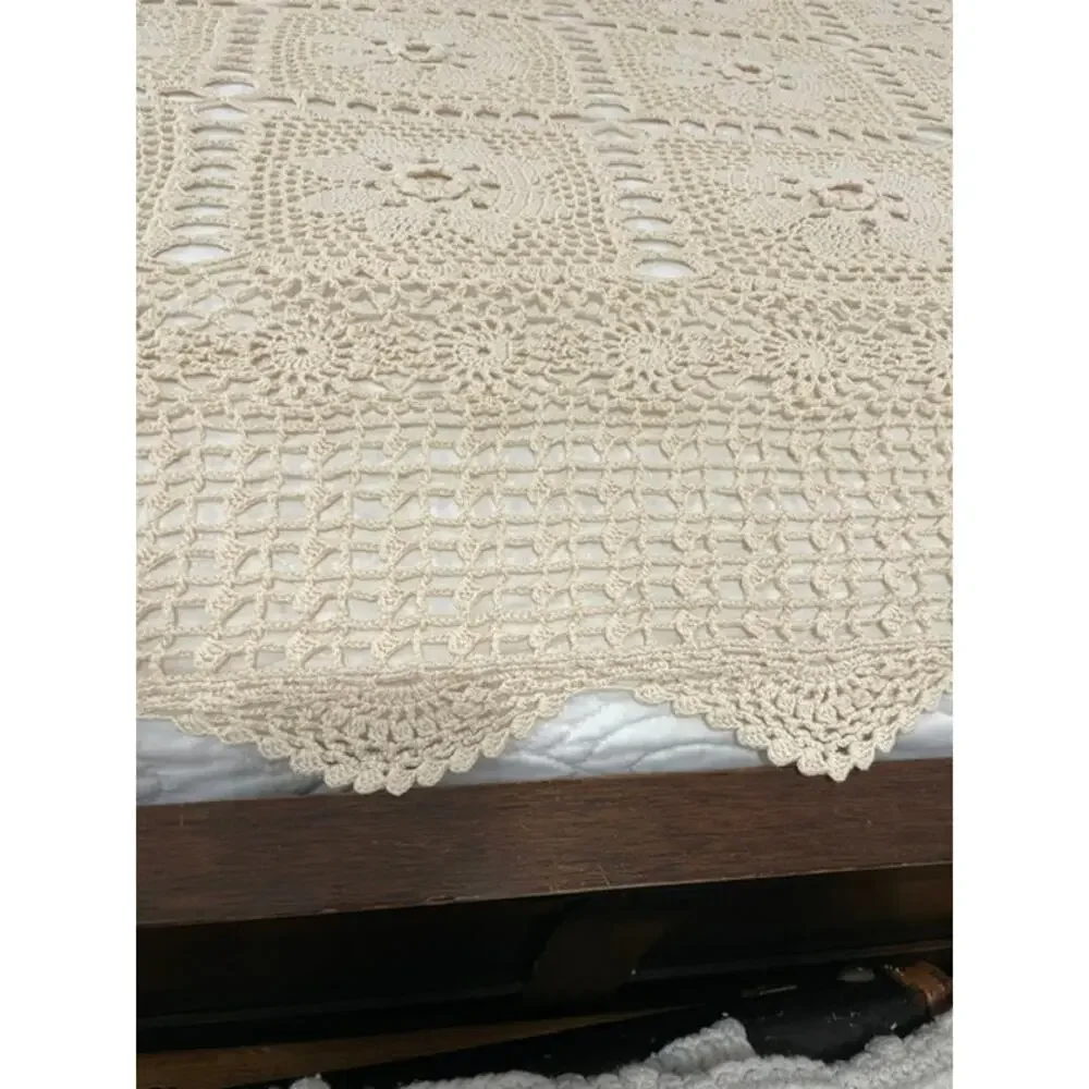 Vintage Hand Crocheted Bedspread Queen 90x100, Cream Popcorn 3D Floral Coverlet